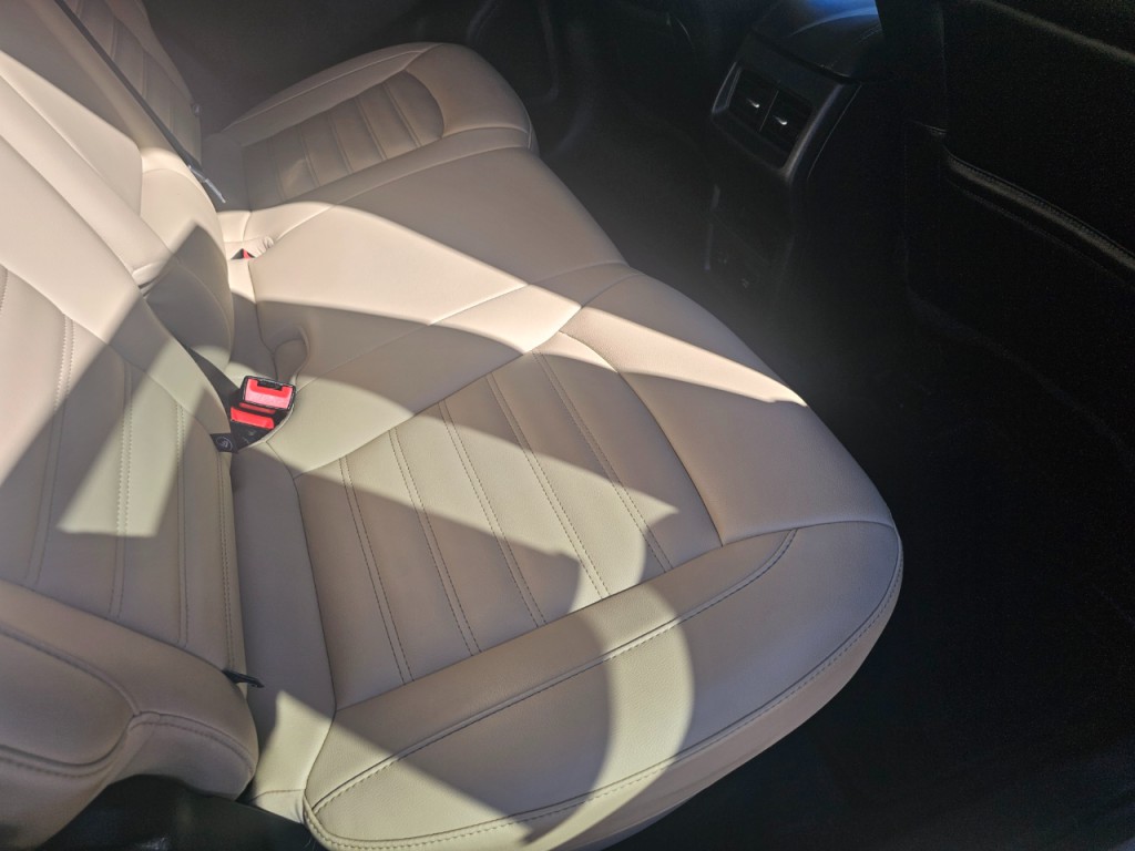2021 Ford Edge Image 21