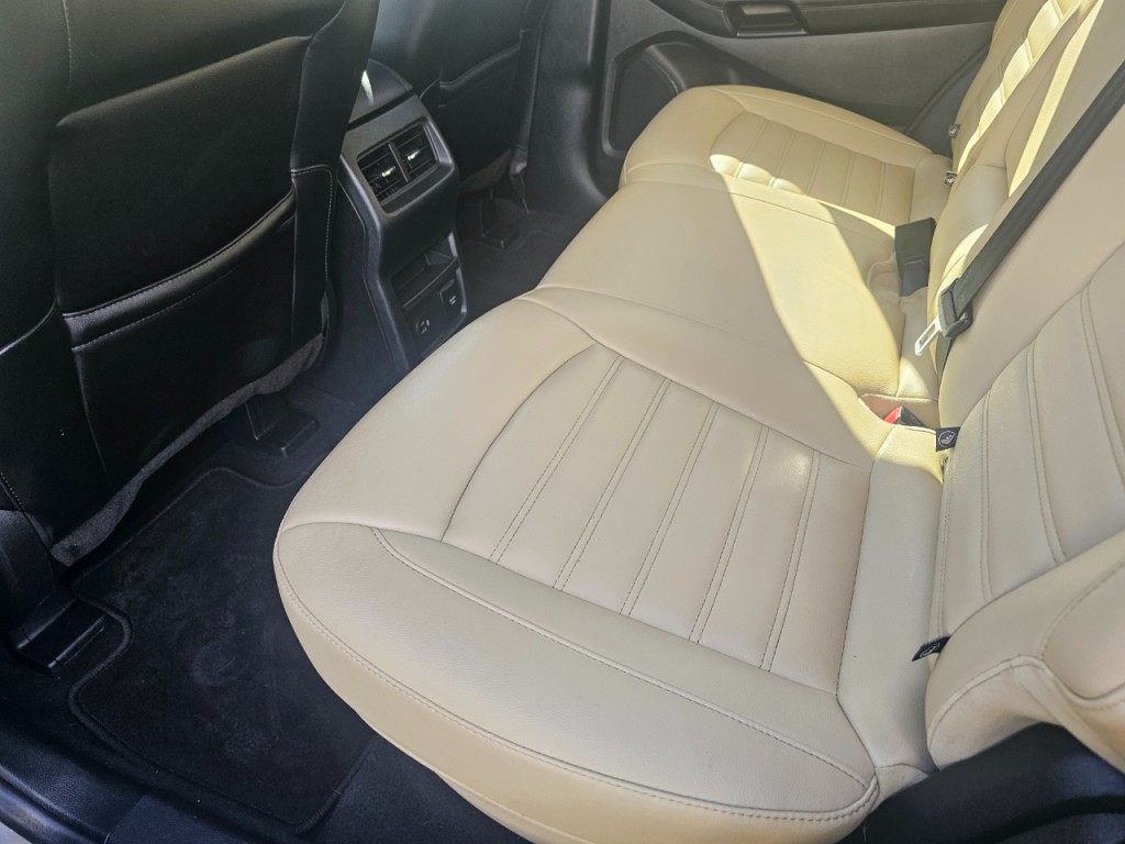 2021 Ford Edge Image 28