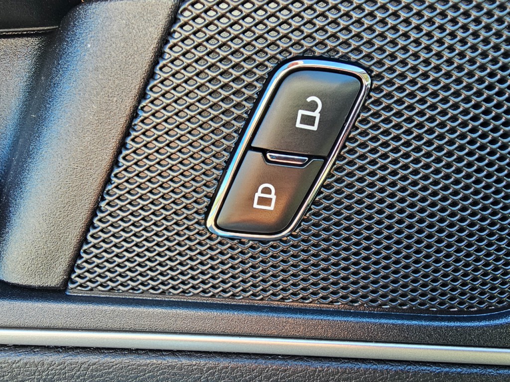 2021 Ford Edge Image 35