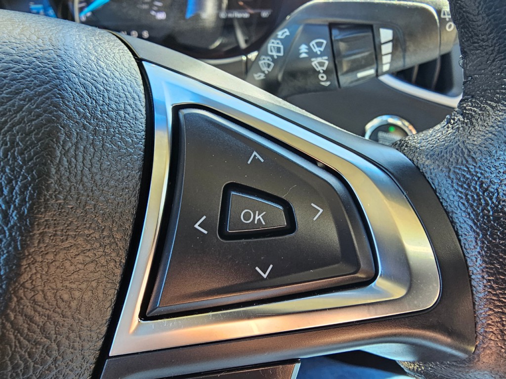 2021 Ford Edge Image 40