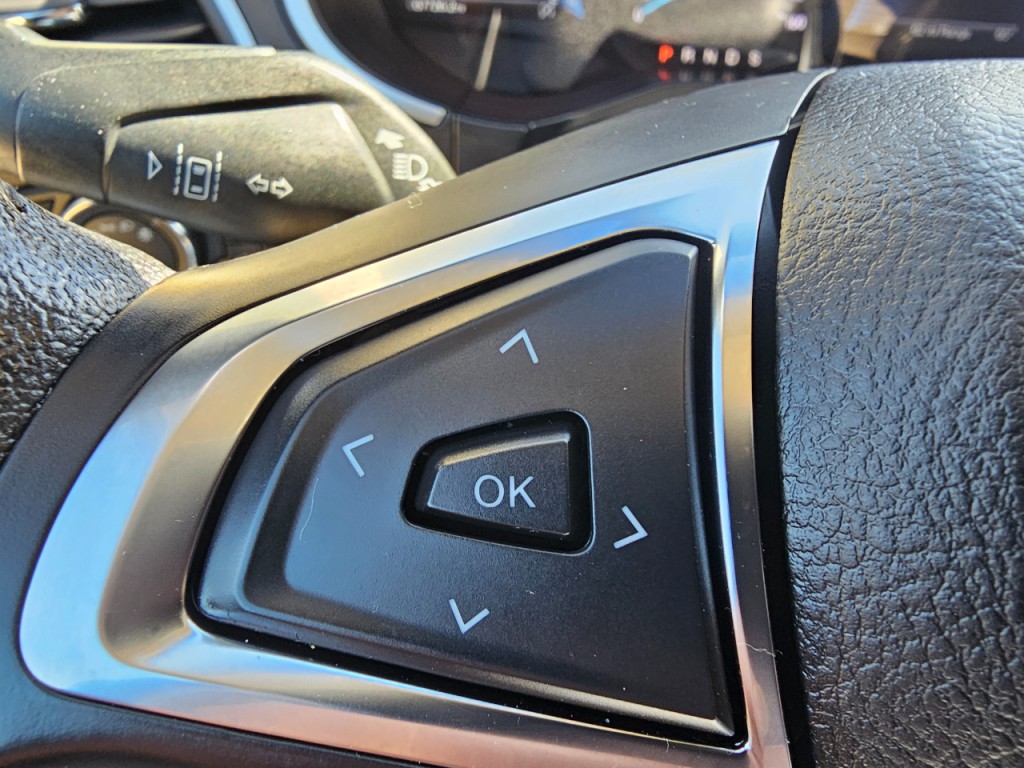 2021 Ford Edge Image 42