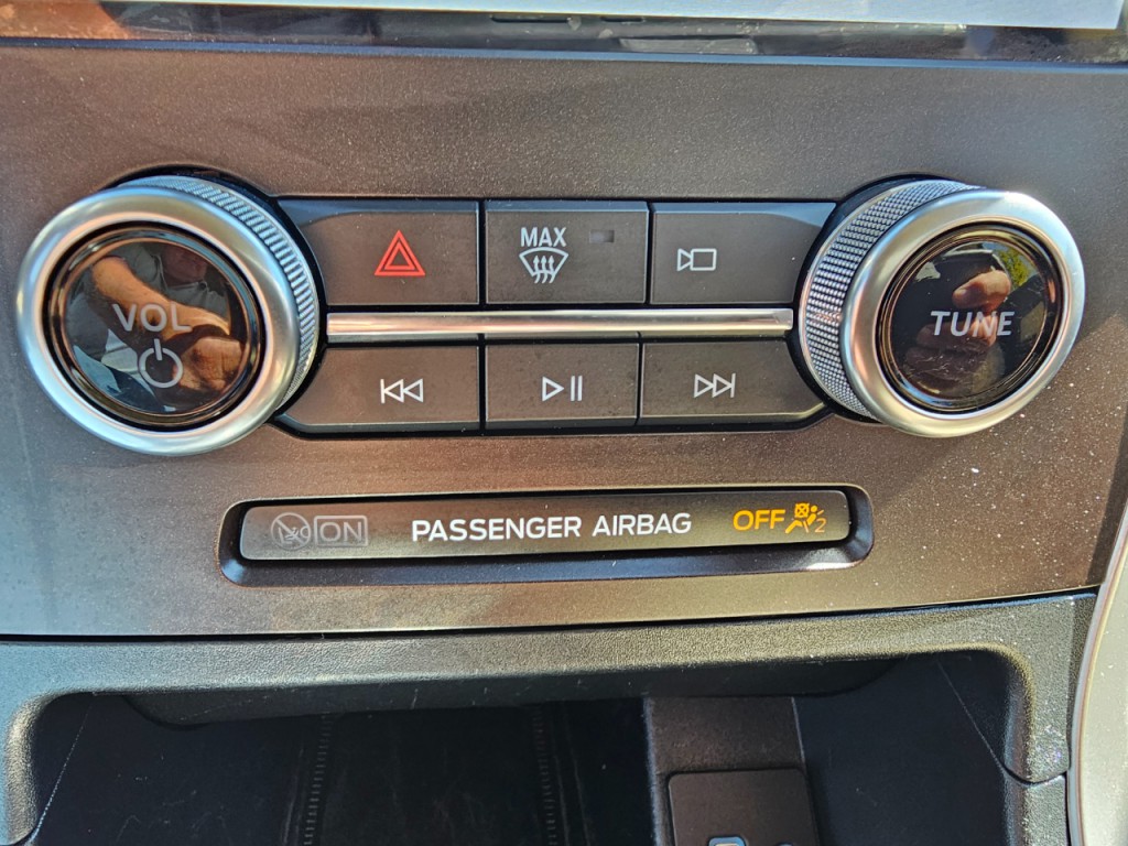 2021 Ford Edge Image 50