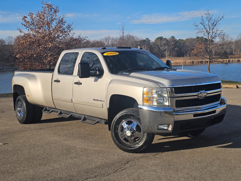 2008 Chevrolet Silverado 1500 Image 2