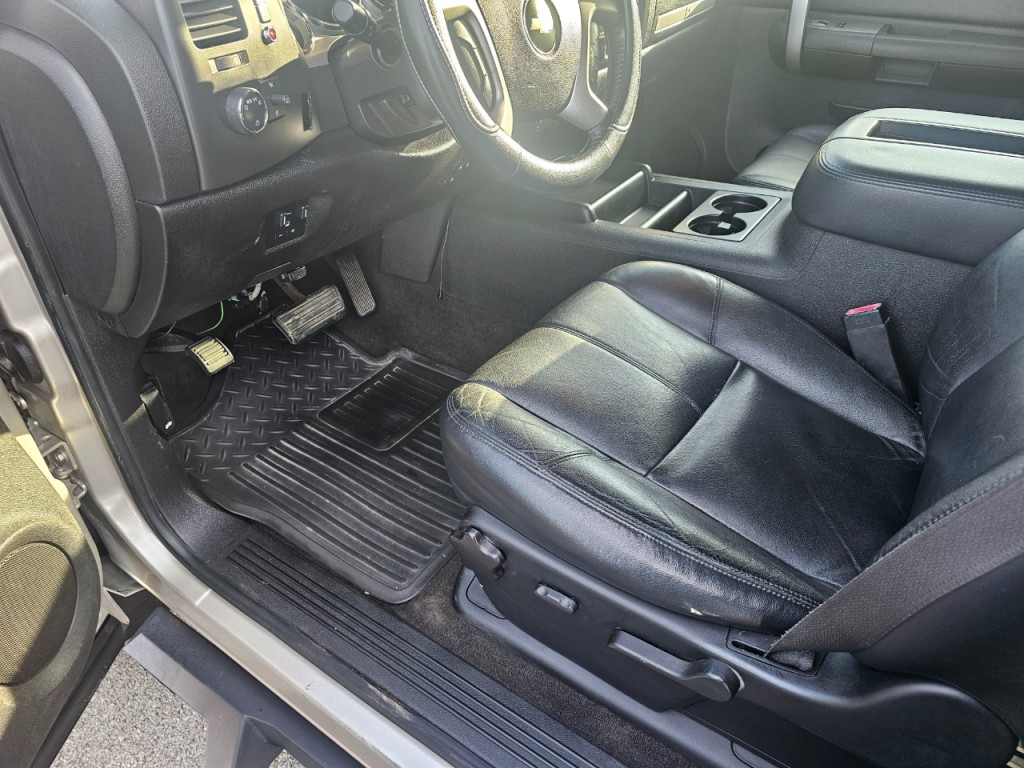 2008 Chevrolet Silverado 1500 Image 24