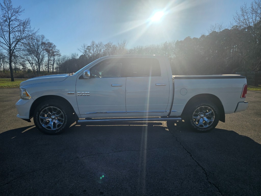 2017 RAM 1500 Image 10