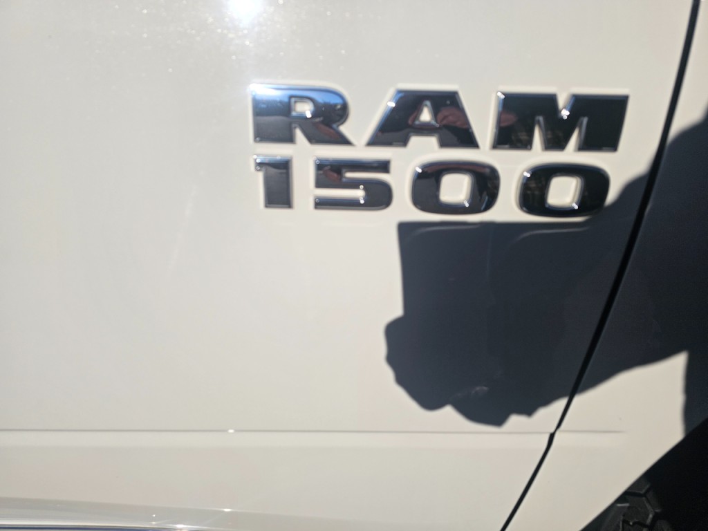 2017 RAM 1500 Image 17