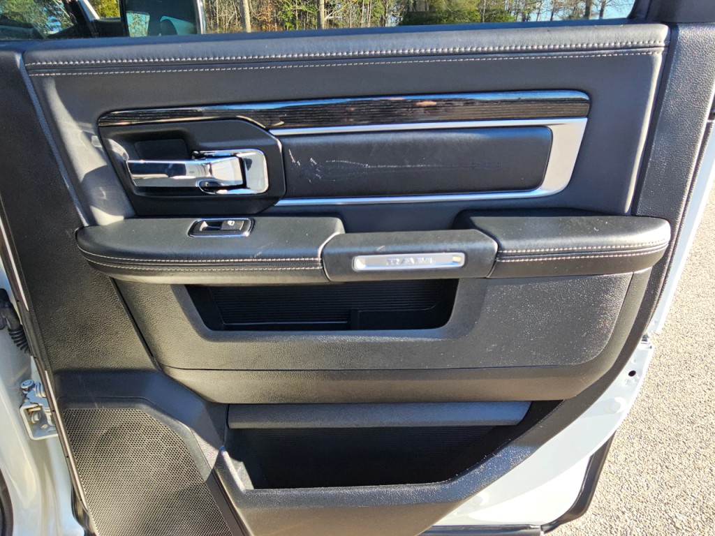 2017 RAM 1500 Image 25