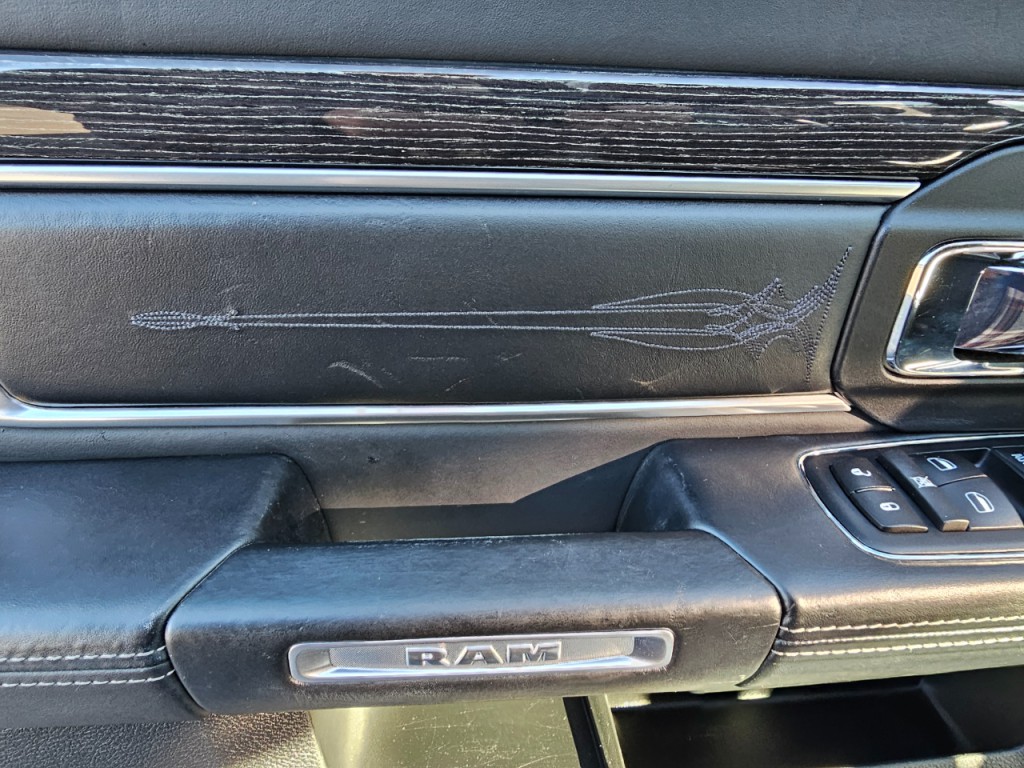 2017 RAM 1500 Image 33