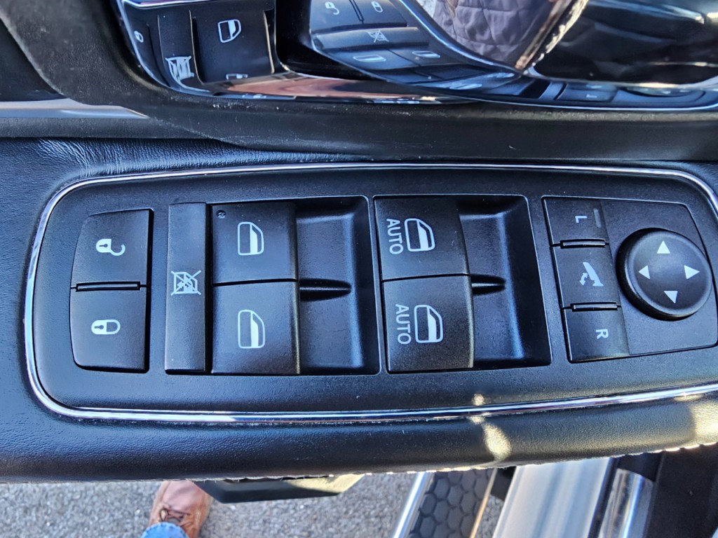 2017 RAM 1500 Image 38