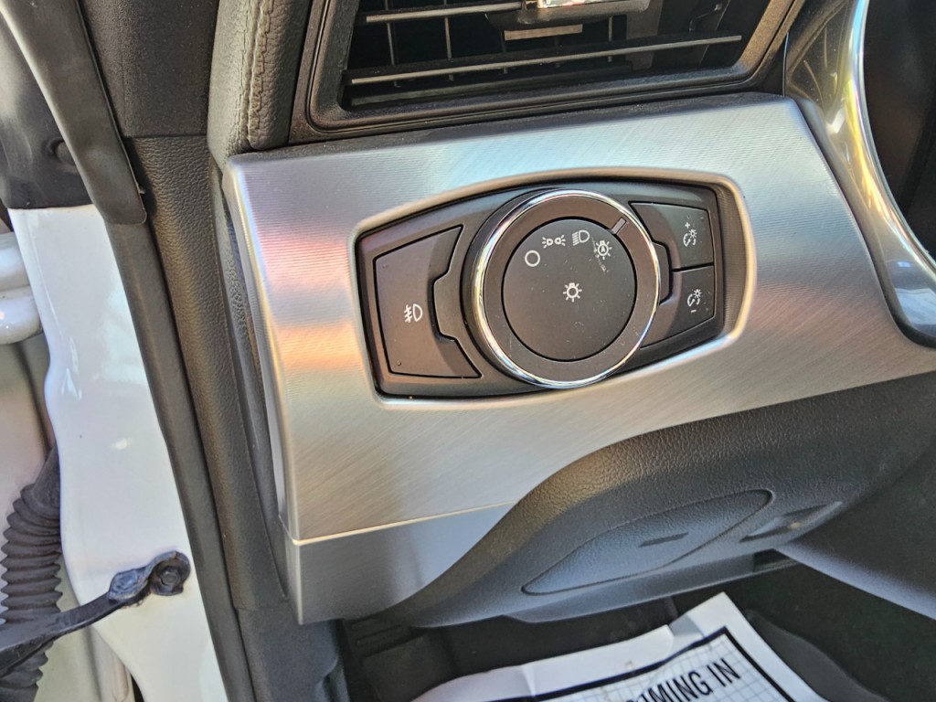 2018 Ford Mustang Image 32