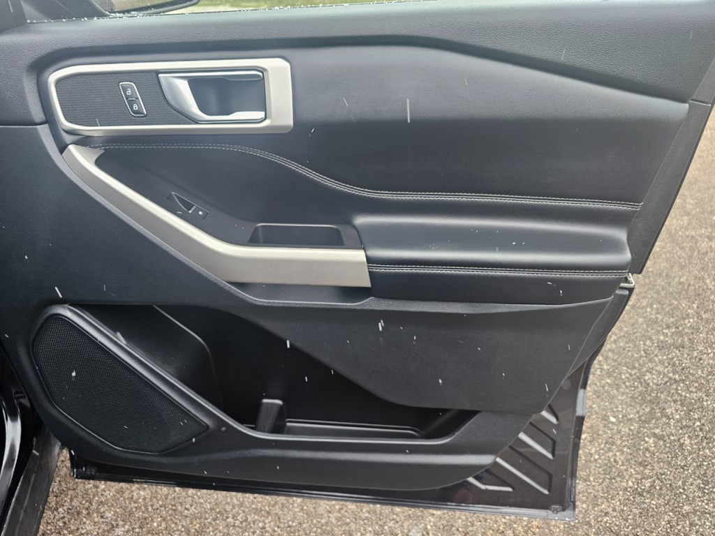 2022 Ford Explorer Image 16