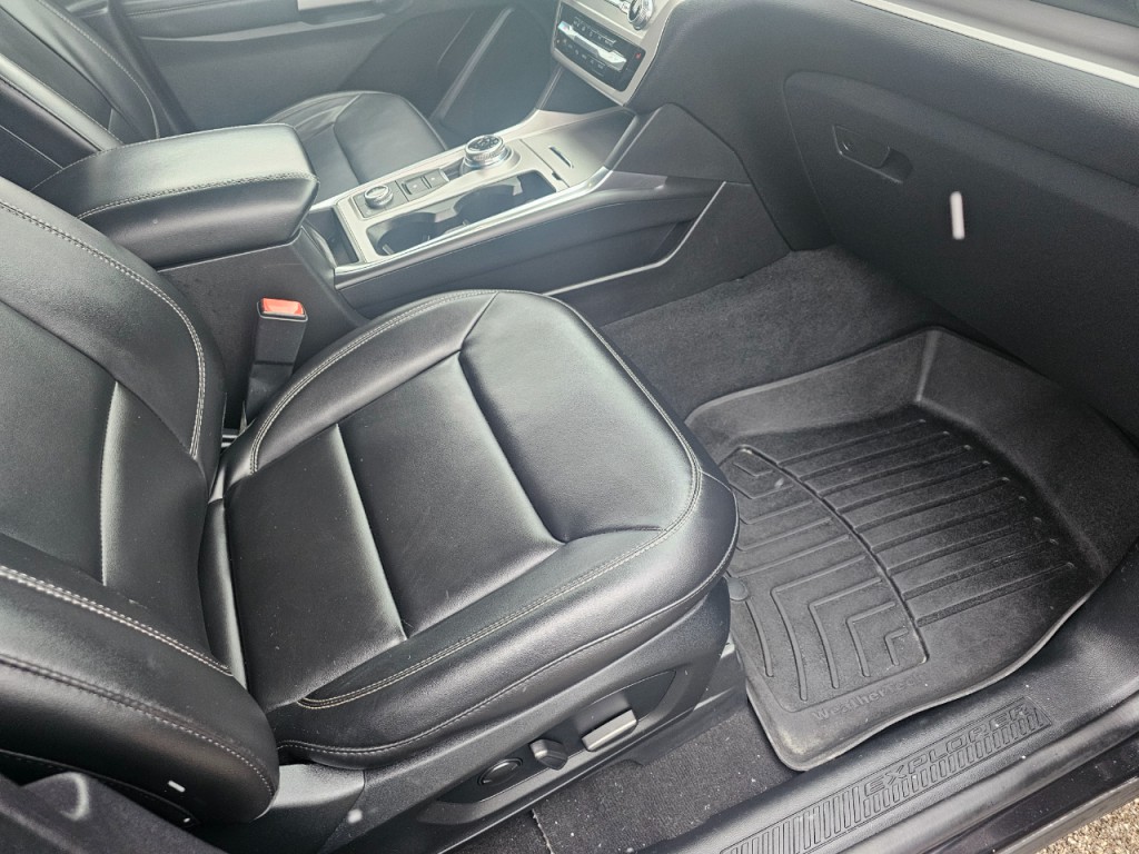 2022 Ford Explorer Image 17