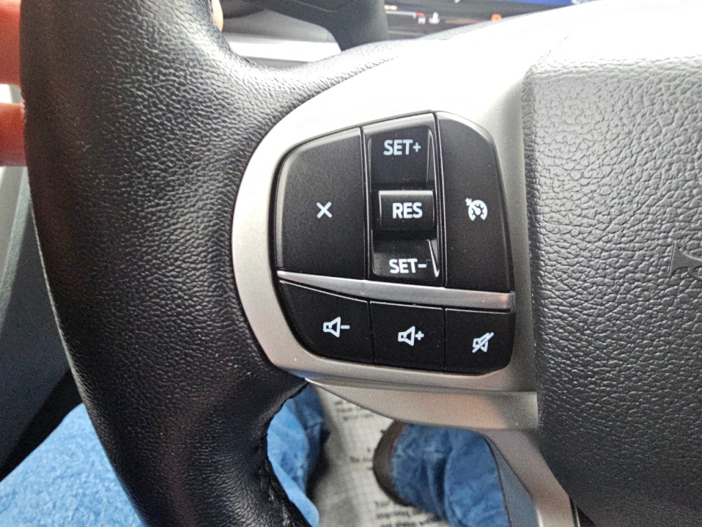 2022 Ford Explorer Image 36