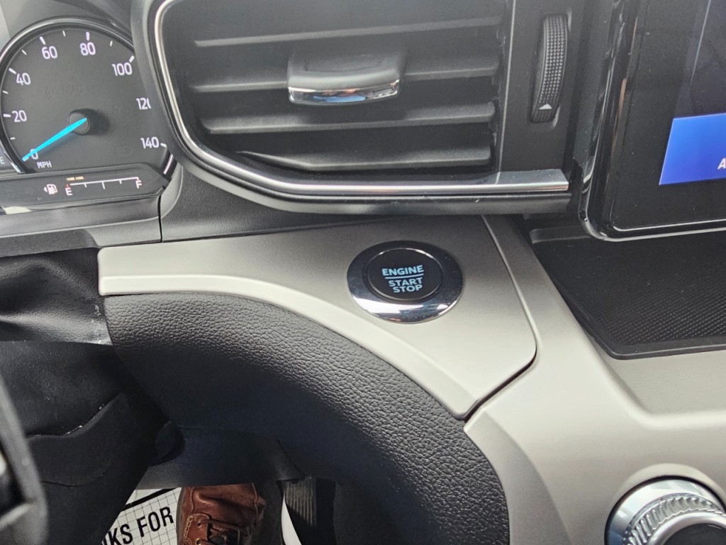 2022 Ford Explorer Image 39