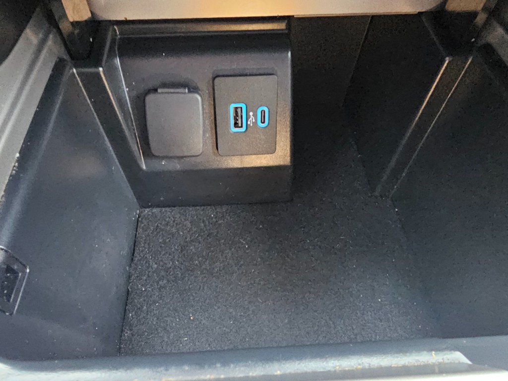 2022 Ford Explorer Image 44