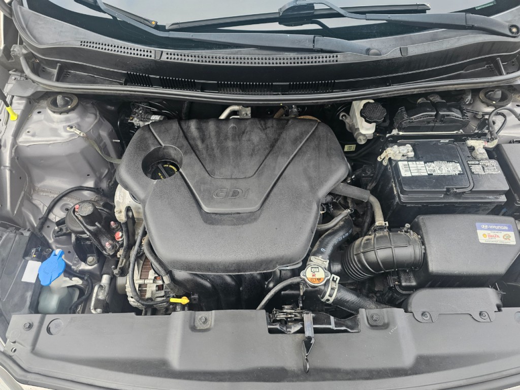 2017 Hyundai Accent Image 28