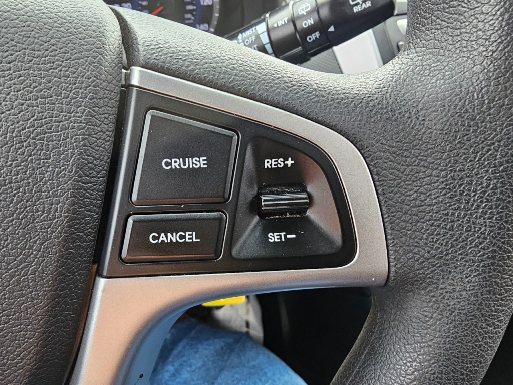 2017 Hyundai Accent Image 32