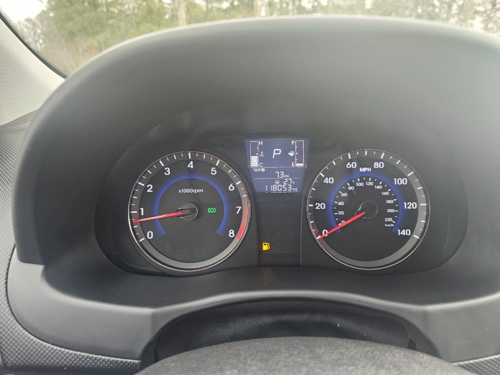 2017 Hyundai Accent Image 33