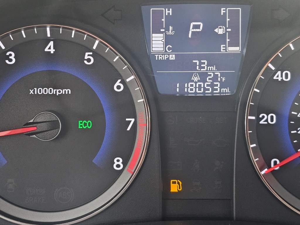 2017 Hyundai Accent Image 34