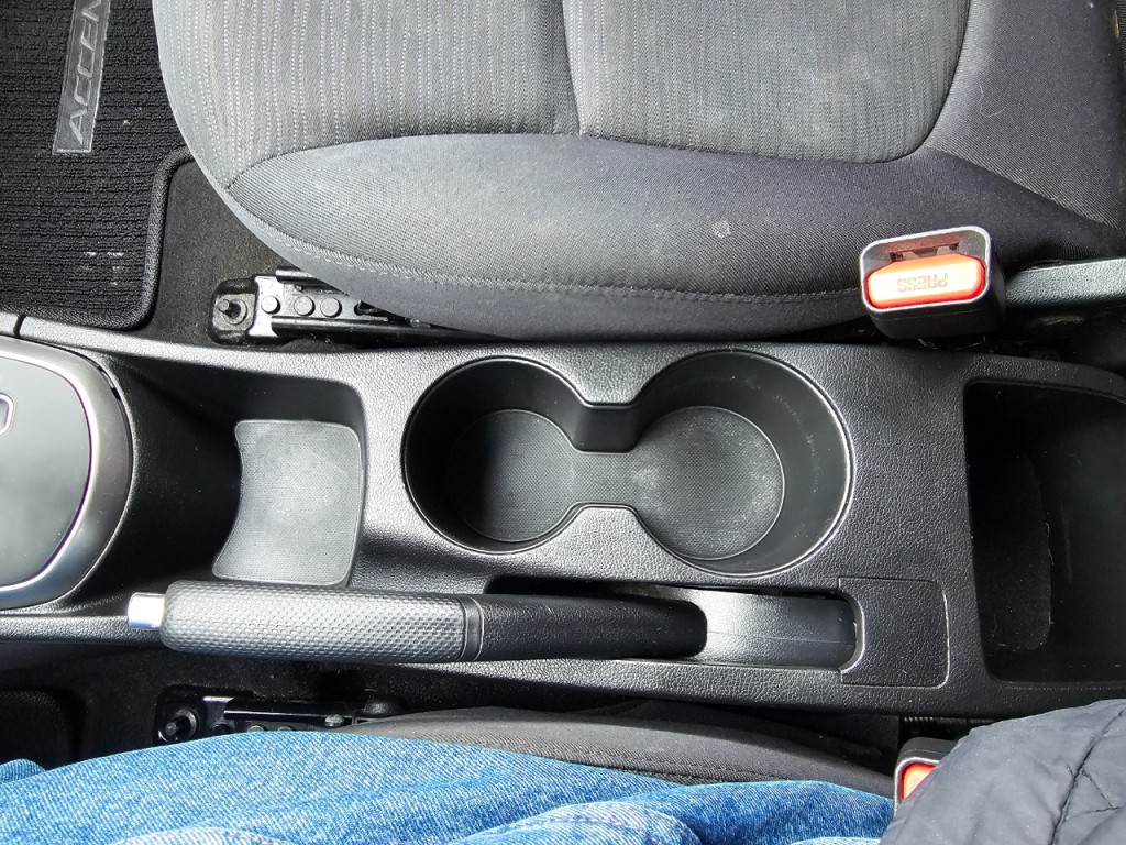 2017 Hyundai Accent Image 40