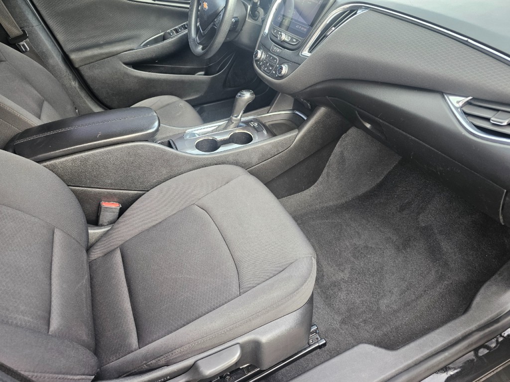 2020 Chevrolet Malibu Image 18
