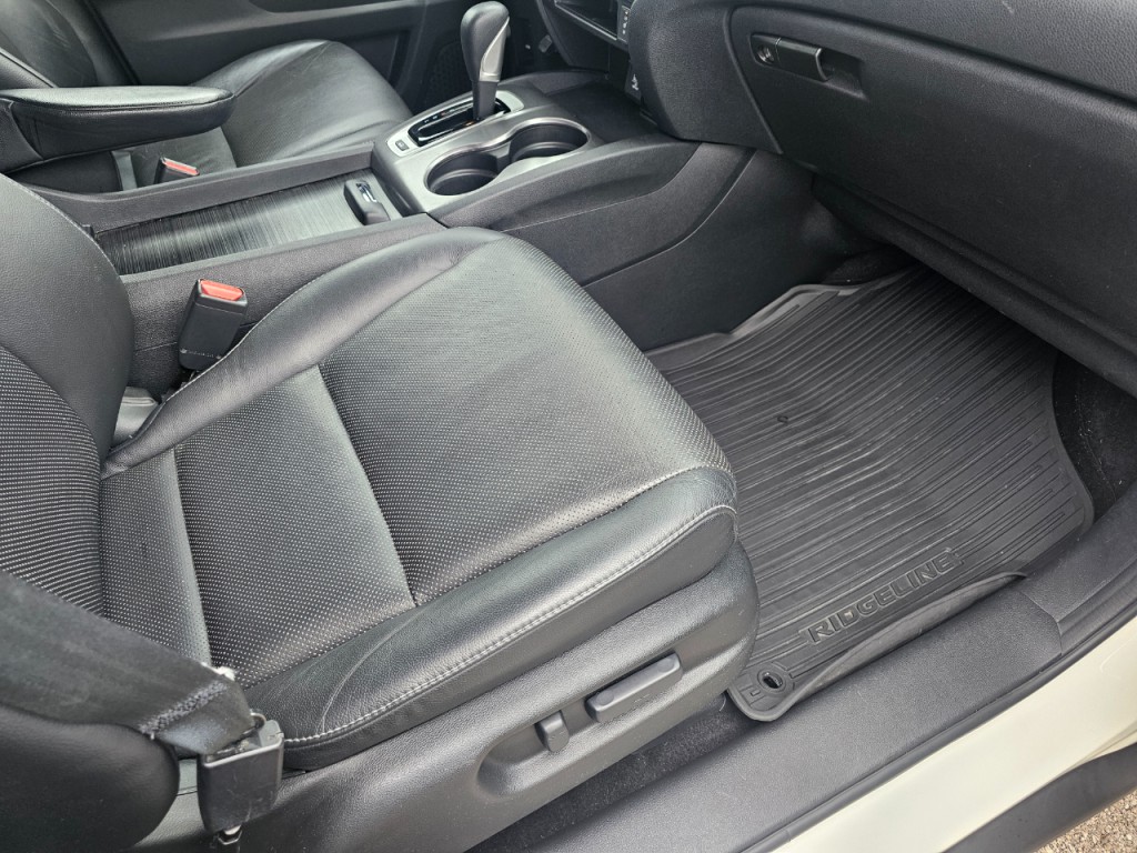 2018 Honda Ridgeline Image 18