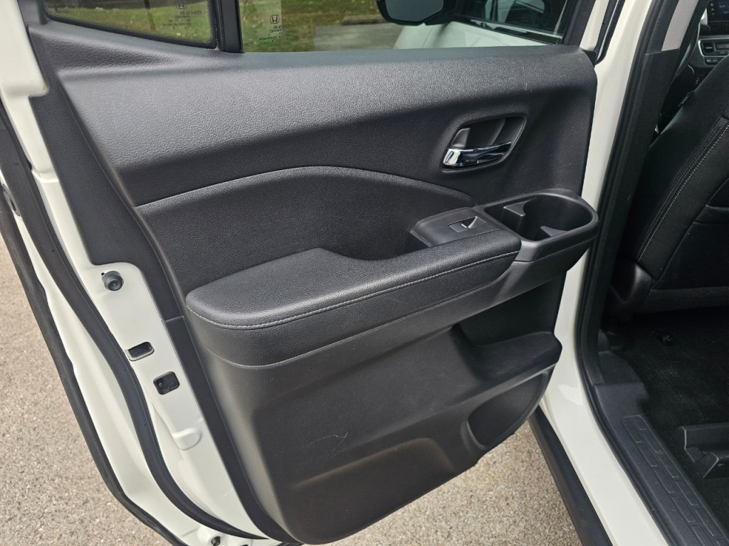 2018 Honda Ridgeline Image 24