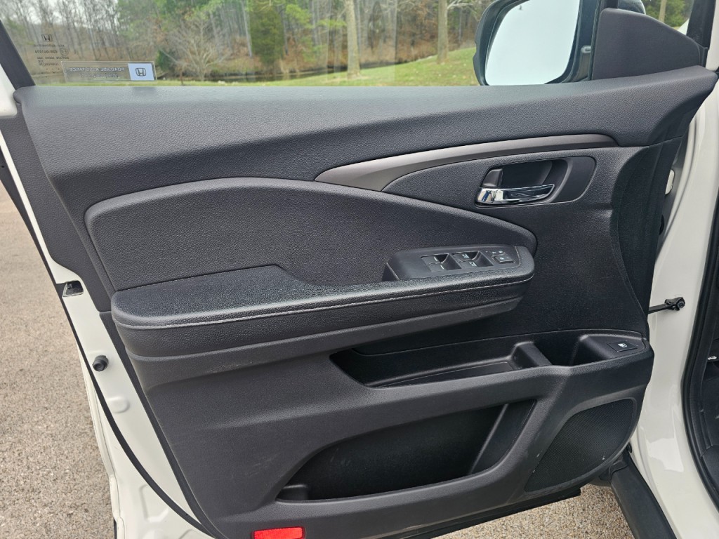 2018 Honda Ridgeline Image 26