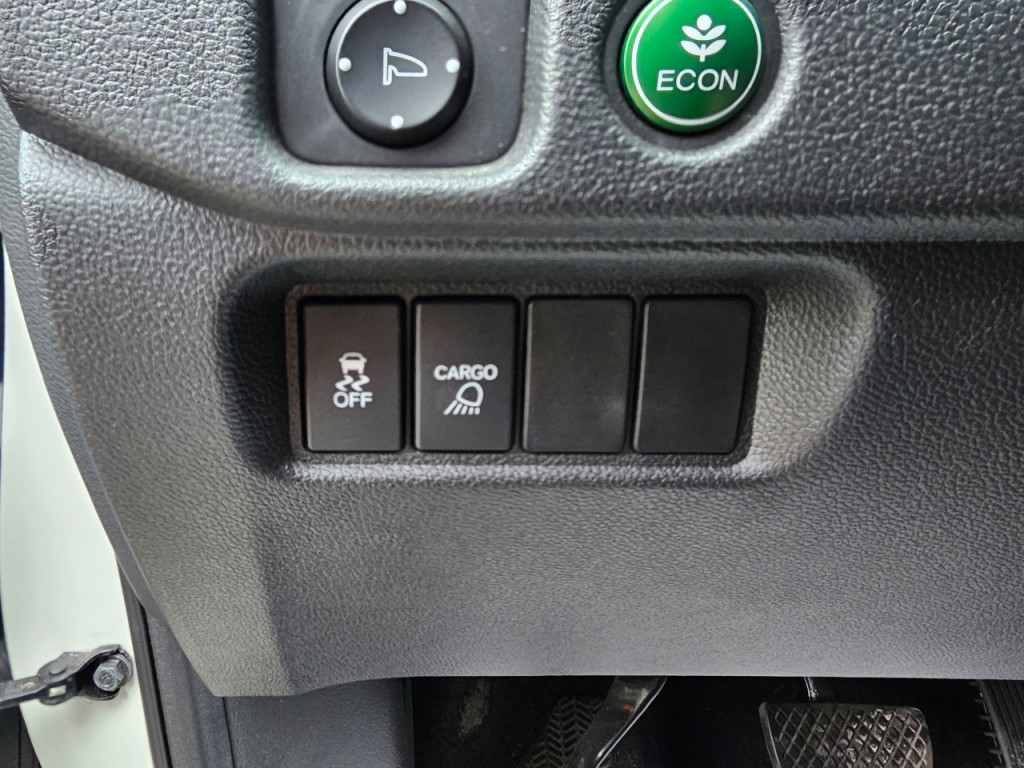 2018 Honda Ridgeline Image 34