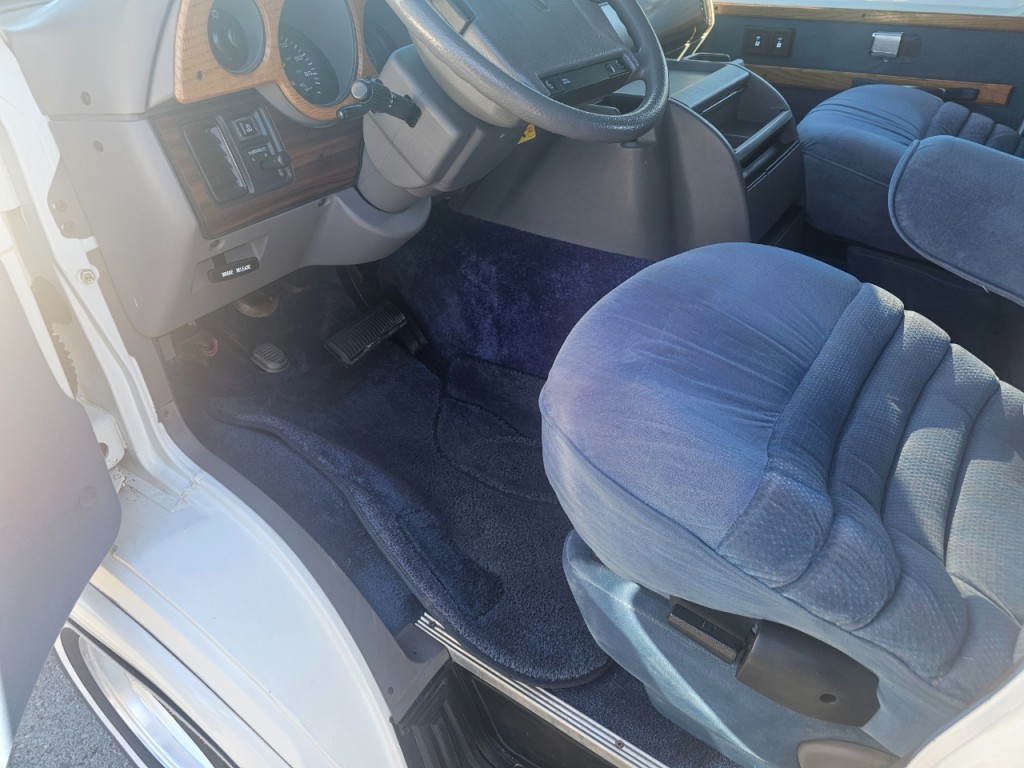 1994 Dodge Ram Van Image 51