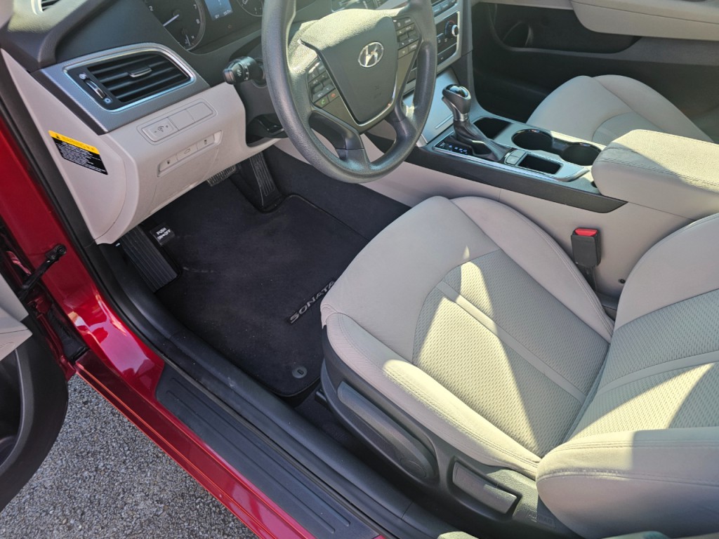 2016 Hyundai Sonata Image 25