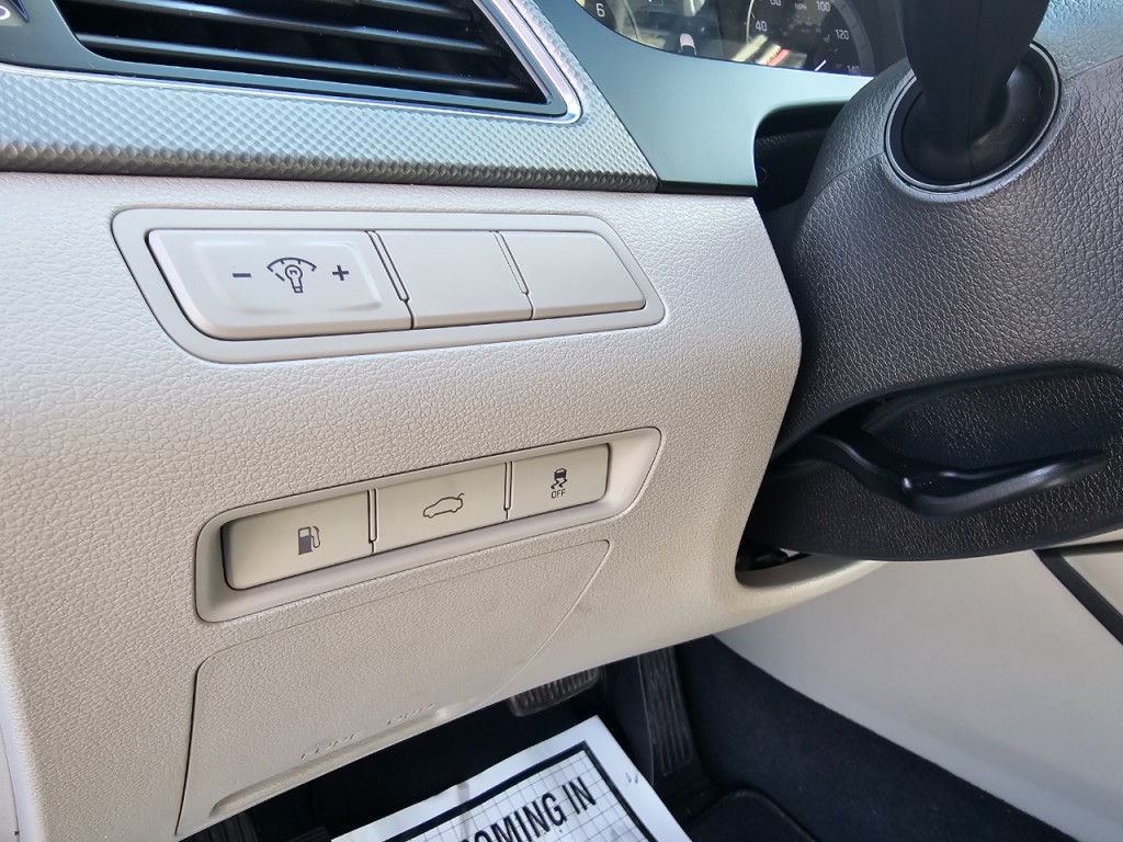 2016 Hyundai Sonata Image 32