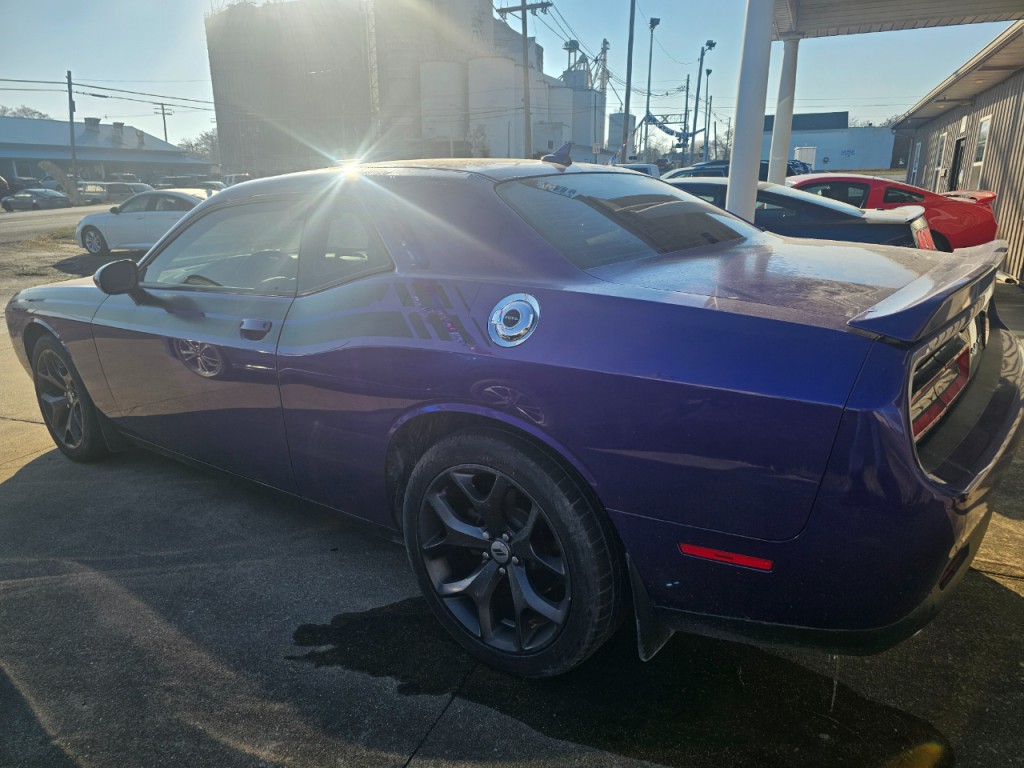 2019 Dodge Challenger Image 3
