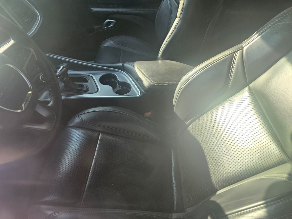 2019 Dodge Challenger Image 5