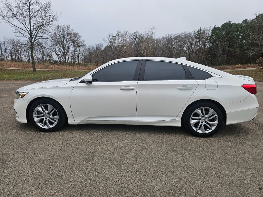 2020 Honda Accord Image 10