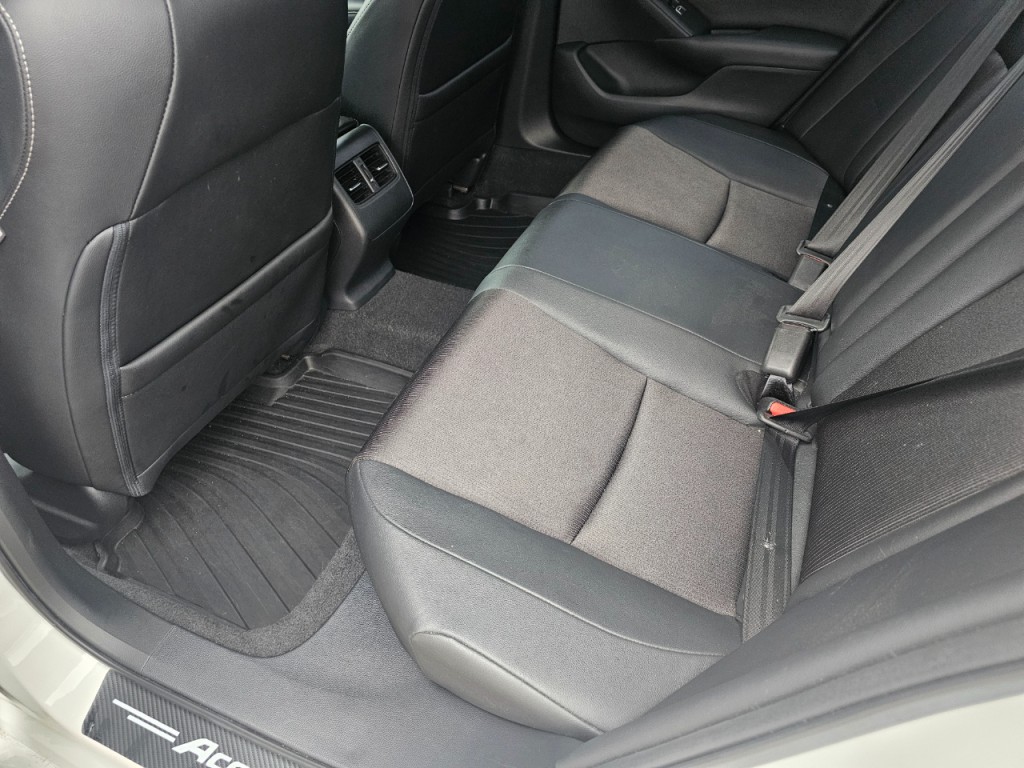 2020 Honda Accord Image 24