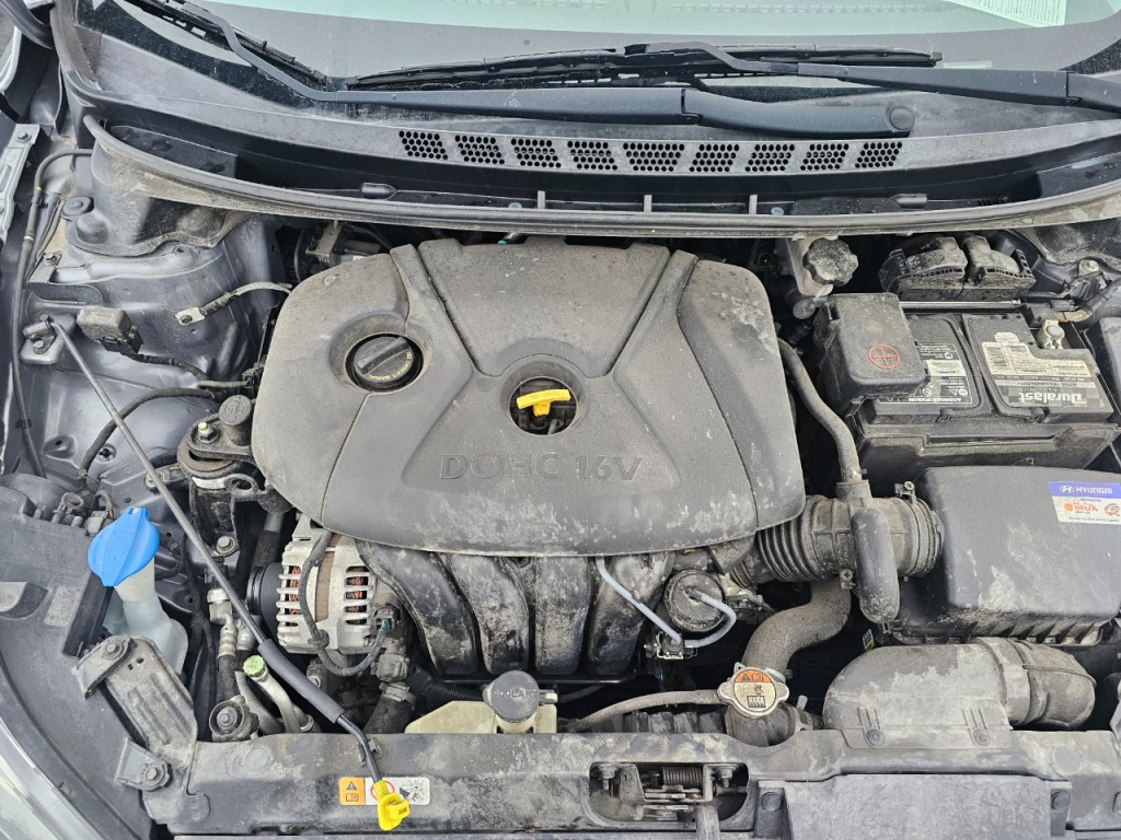 2016 Hyundai Elantra Image 10