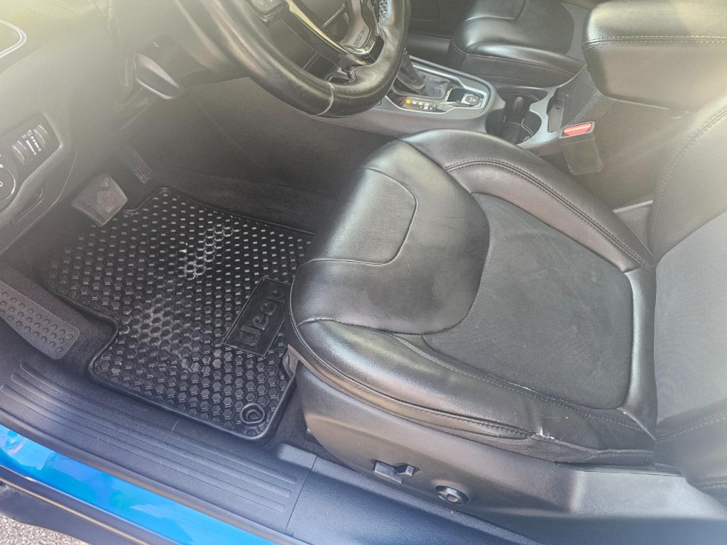 2020 Jeep Cherokee Image 25