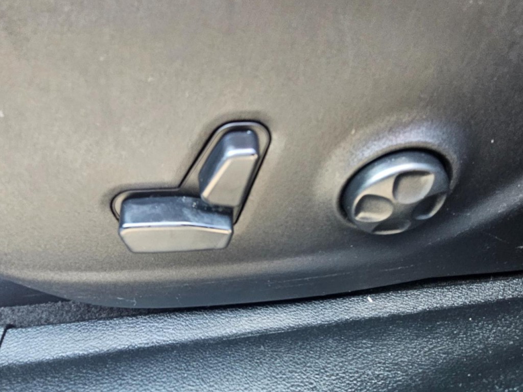 2020 Jeep Cherokee Image 30