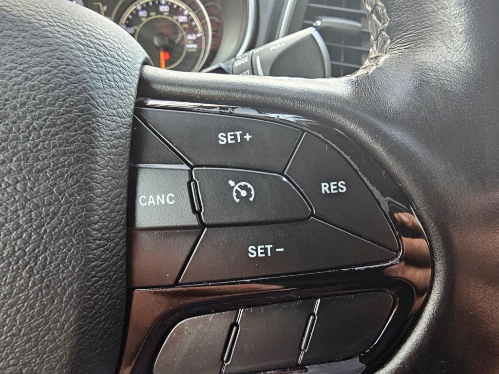 2020 Jeep Cherokee Image 32