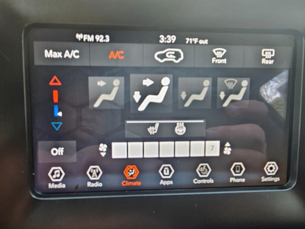 2020 Jeep Cherokee Image 39