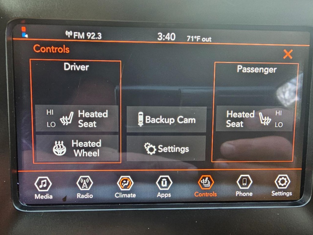 2020 Jeep Cherokee Image 40