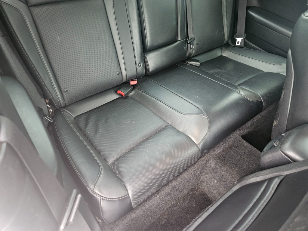 2015 Dodge Challenger Image 18