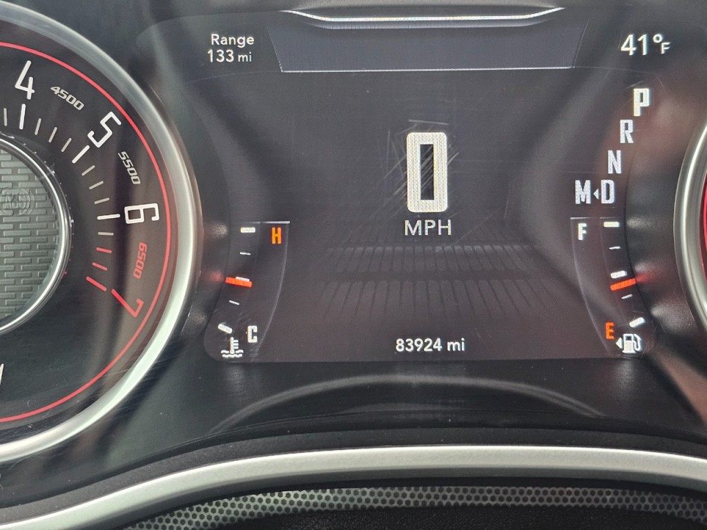 2015 Dodge Challenger Image 33