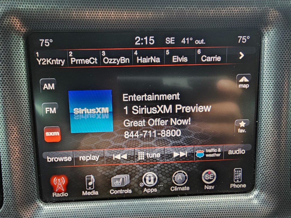 2015 Dodge Challenger Image 36