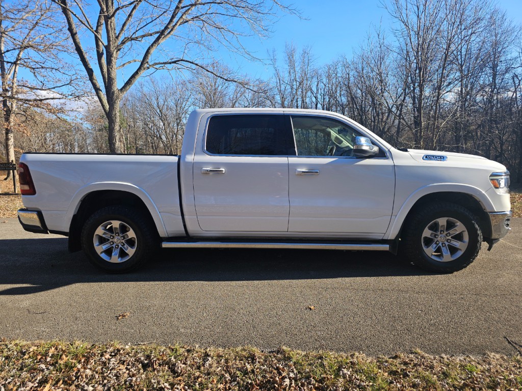 2021 RAM 1500 Image 3