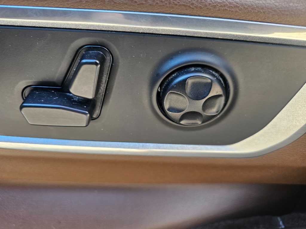 2021 RAM 1500 Image 32