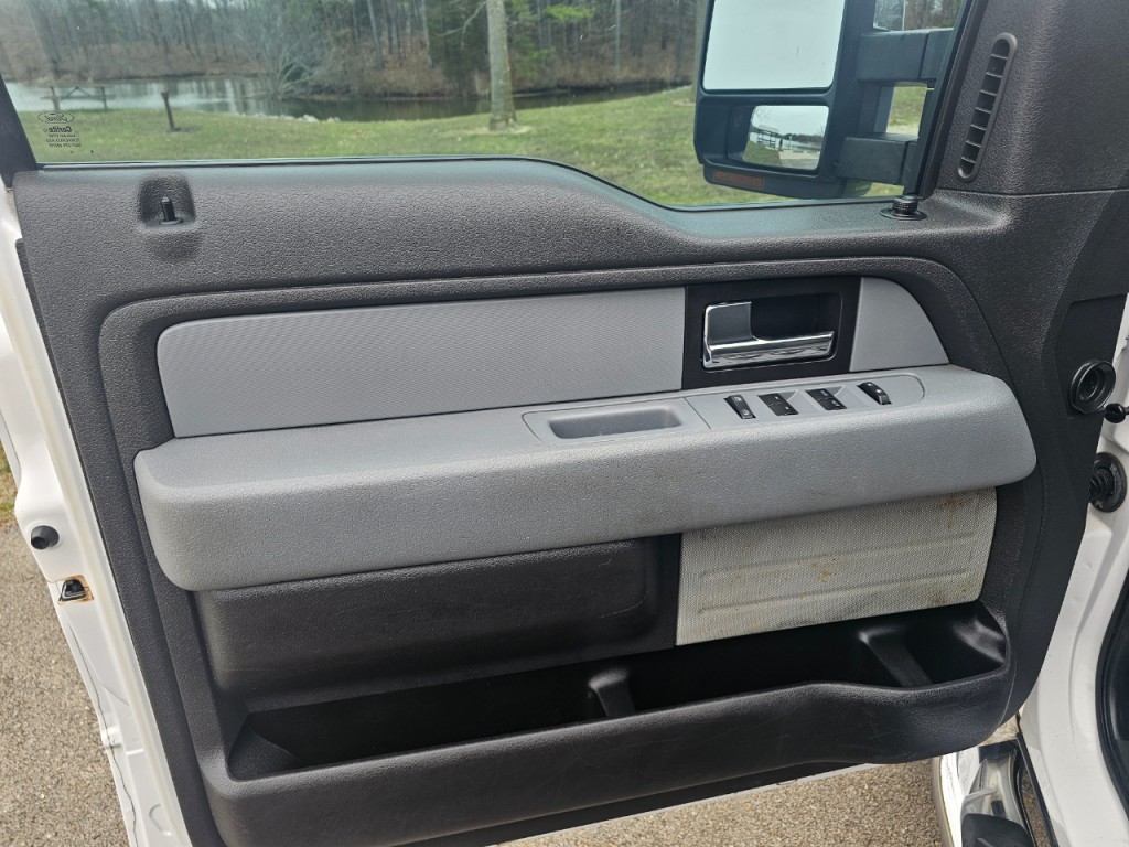 2014 Ford F-150 Image 24