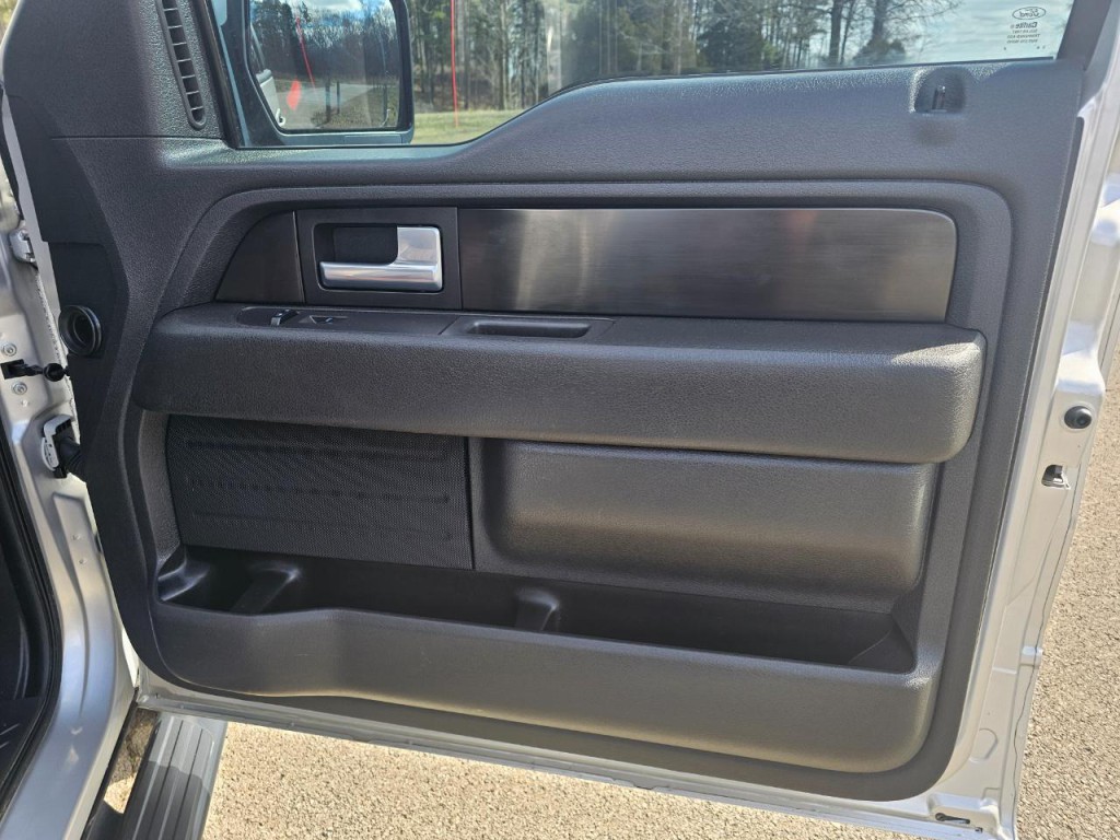2014 Ford F-150 Image 18