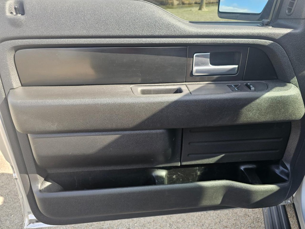 2014 Ford F-150 Image 21